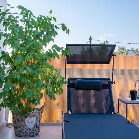 Apartment Paula With Private Jacuzzi And Parking- Near The Beach Zara Esterno foto