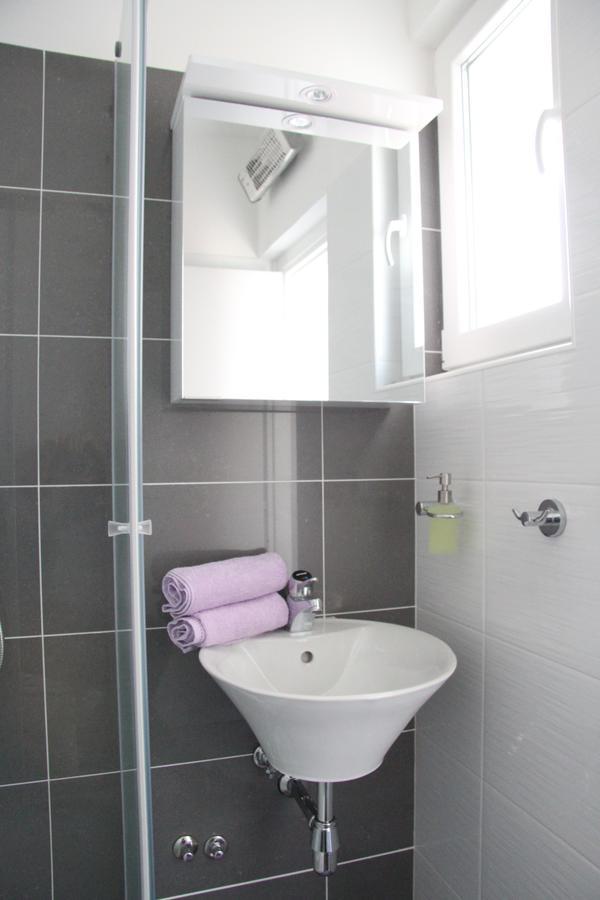 Apartment Paula With Private Jacuzzi And Parking- Near The Beach Zara Esterno foto