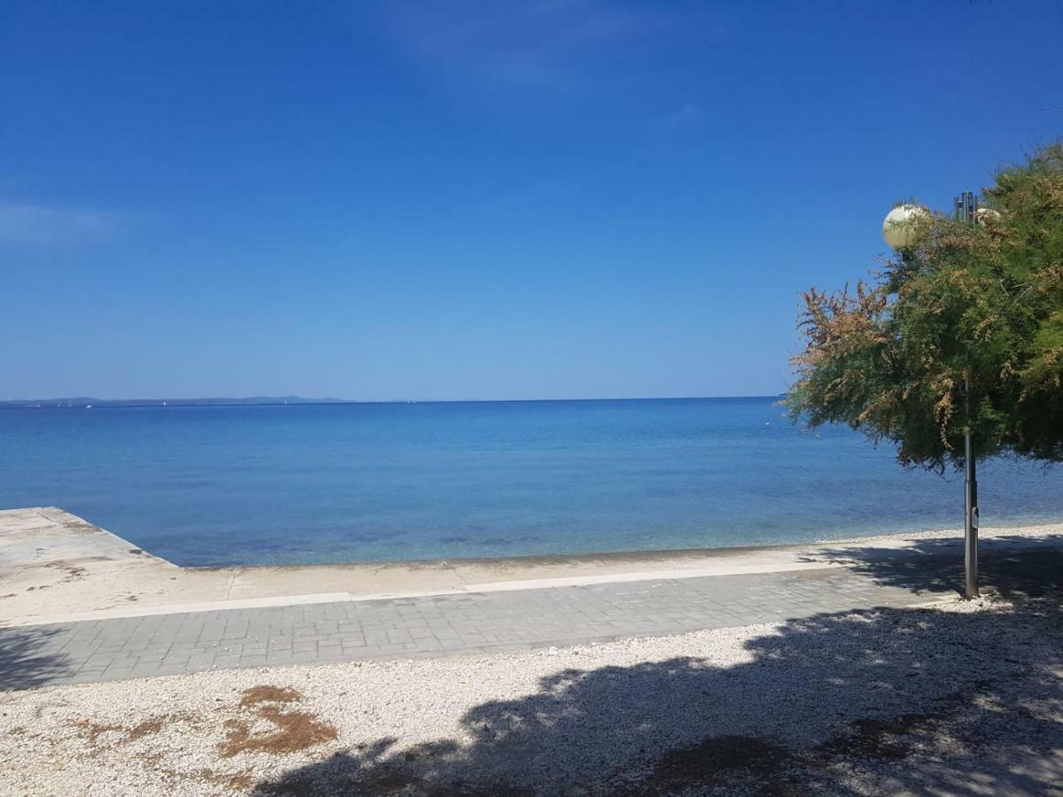 Apartment Paula With Private Jacuzzi And Parking- Near The Beach Zara Esterno foto